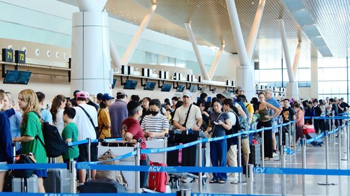 Vụ UAV xuất hiện tại Tân Sơn Nhất: 73 chuyến bay bị ảnh hưởng trực tiếp