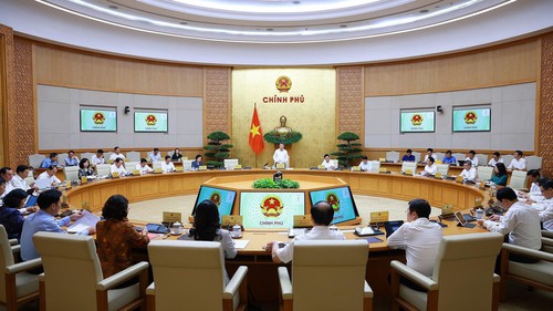 Thủ tướng chủ trì Phiên họp Chính phủ thường kỳ tháng 7 năm 2026