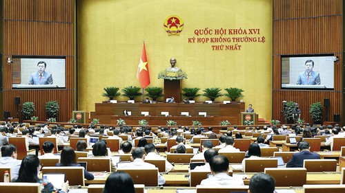 Quốc hội nghe trình bày về việc thành lập hai thành phố Quảng Ninh, Bắc Ninh