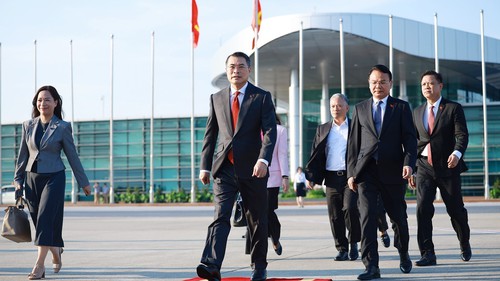 Thủ tướng Lê Minh Hưng lên đường dự Hội nghị thượng đỉnh BRICS lần thứ 18