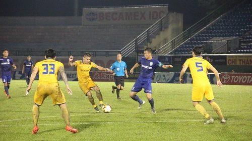 Cup Vàng V-League 2017 chờ nhà tân vô địch