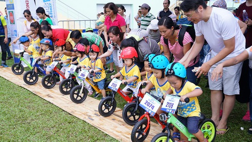 Con trai Thảo Trang Idol nổi bật tại Cua-rơ Nhí xuyên Việt 2018