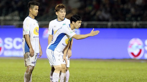 Bóng đá không đùa với khách thơ