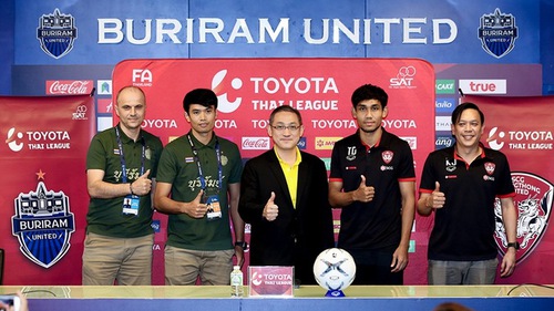 CẬP NHẬT Buriram vs Muangthong: Xuân Trường tiếp tục dự bị, Văn Lâm bắt chính