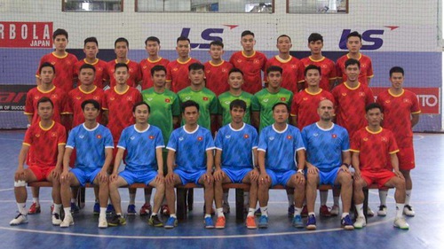 22 cầu thủ tập trung cho world cup futsal 2021