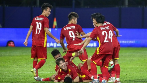 4 cầu thủ U23 Việt Nam đi đường bộ sang Campuchia đá bán kết