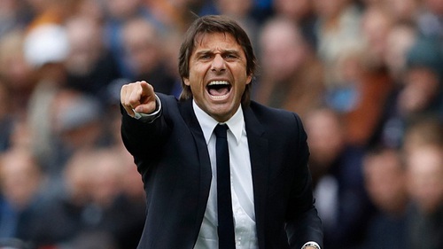 Conte: Neville và Redknapp thật ngu ngốc khi chỉ trích chiến thuật của Chelsea