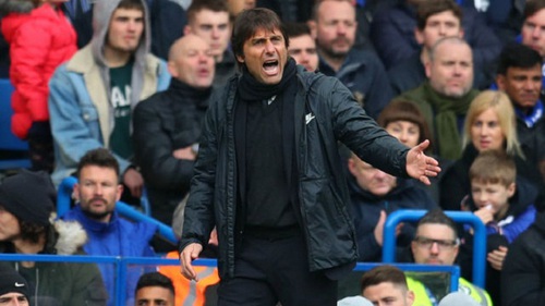 ‘Conte đang rất nóng lòng rời Chelsea. Họ mua hay bán ai mà không hỏi ông ấy’