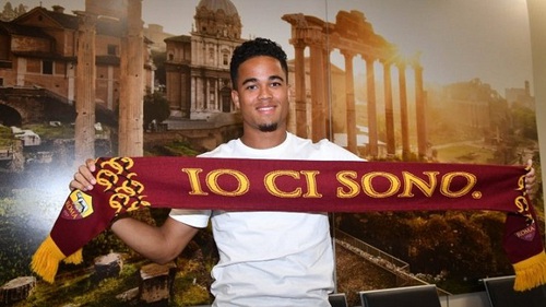 Mục tiêu của M.U, Justin Kluivert, bất ngờ gia nhập AS Roma