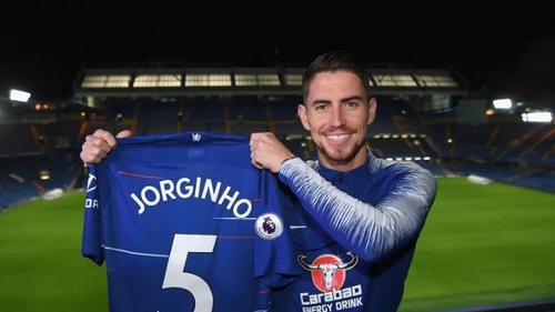 Nhờ tân HLV Sarri, Chelsea nẫng tay trên Jorginho ngay trước mũi Man City