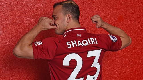 HLV Klopp 'không cần suy nghĩ' khi quyết định mua Shaqiri về Liverpool