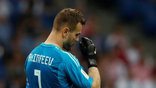 Nga bị loại trên chấm 11m, nhiều người chìm trong cảm giác tiếc nuối