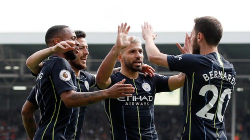 Fulham 0-2 Man City: Aguero lập công, Man City vươn lên dẫn đầu Premier League