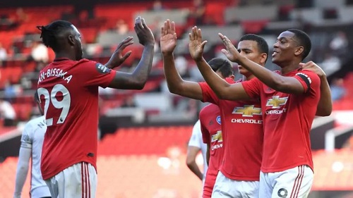 MU 3-0 Sheffield: Martial tỏa sáng với hat-trick, Quỷ đỏ kéo dài chuỗi bất bại