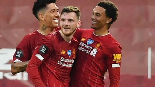 Liverpool 5-3 Chelsea: Trắng tay ở Anfield, Chelsea gặp khó ở vòng cuối