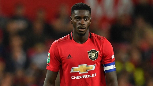 MU: Tuanzebe chơi xuất sắc trước PSG, Ryan Giggs đưa lời khuyên