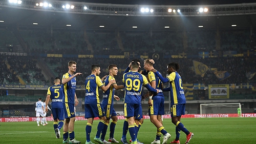 Soi kèo nhà cái Verona vs Cagliari. Nhận định, dự đoán bóng đá Ý (2h45, 1/12)