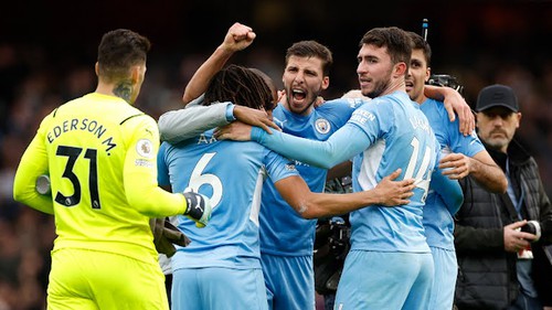 Arsenal 1–2 Man City: Ngược dòng kịch tính, Man City củng cố ngôi đầu bảng