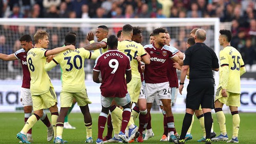 West Ham 1-2 Arsenal: Hàng thủ tỏa sáng, Arsenal xây chắc top 4