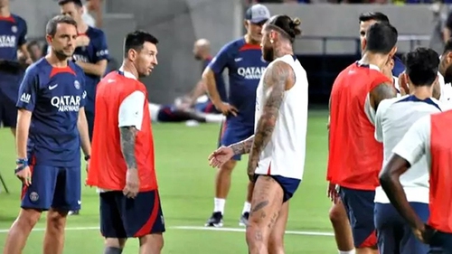 Messi nổi giận vì bị Ramos 'đốn giò' trên sân tập