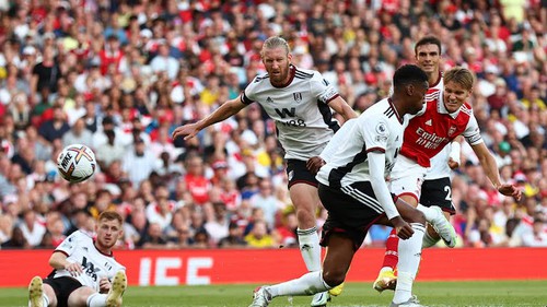 Arsenal 2-1 Fulham: Ngược dòng cảm xúc, 'Pháo thủ' xây chắc ngôi đầu