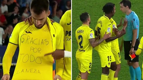 Sao Villarreal bị đuổi khỏi sân vì vén áo tri ân người quá cố