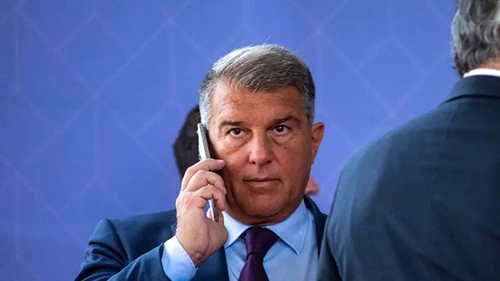 Bóng đá hôm nay 17/10: Sao MU bị tố ăn vạ, chủ tịch Barca chất vấn trọng tài sau khi thua Kinh điển