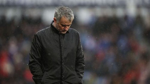 Mourinho: 'Các cầu thủ nên tự đi mà giải thích với truyền thông'