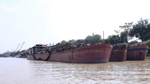 Hà Nội quyết xử lý 'mạnh tay' nạn 'cát tặc'