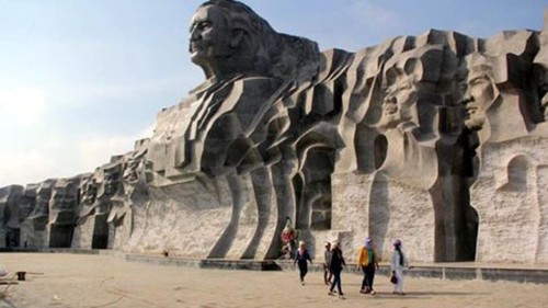 Nỗi đau - Nước mắt trần gian mặn nỗi sắc không