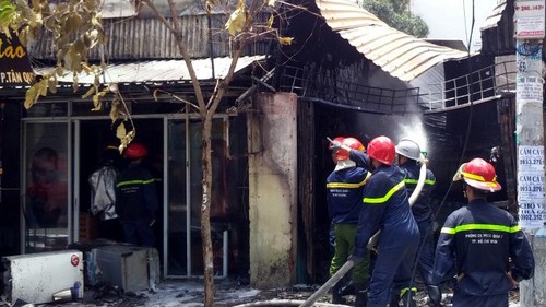 Hàn xì bất cẩn, cửa hàng điện lạnh bị thiêu rụi