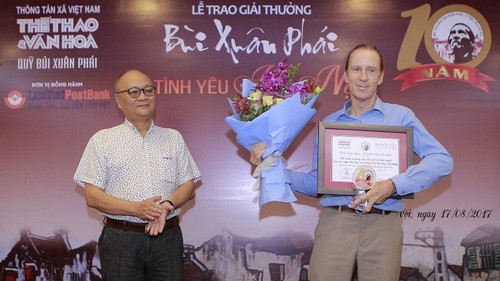 Thấy nhịp sống của Hà Nội qua Giải thưởng