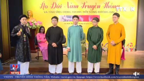 VIDEO: Đâu là sự khác biệt của áo dài nam truyền thống Việt Nam