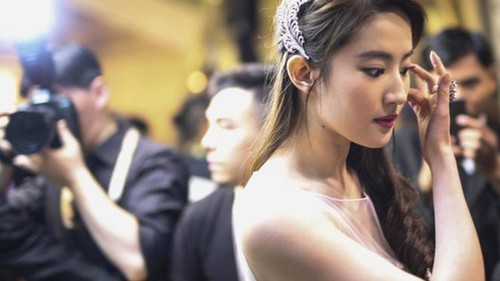 Lưu Diệc Phi vào vai nữ chính 'Hoa Mộc Lan'