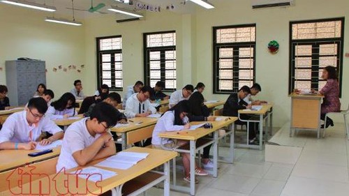 Xét tuyển bằng tổ hợp 'lạ' với các môn 'không liên quan' trường đại học sẽ tự làm hại mình