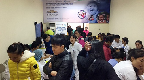 Nghệ thuật vì từ thiện, nhưng cần hạn chế sự mủi lòng