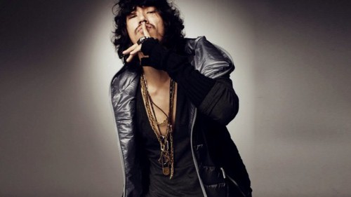 Tiger JK khuynh đảo thế giới với 'Timeless': Suýt đi… bán bánh gạo