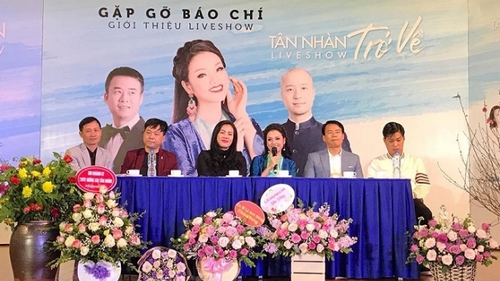 Xem nghe thấy đọc cuối tuần: Từ 'Chuyện người Tây ở xứ ta' đến liveshow 'Trở về' của Tân Nhàn