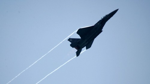 Mỹ: Máy bay chiến đấu đâm vào tòa nhà gây hỏa hoạn