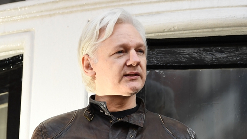 Vụ bắt nhà sáng lập WikiLeaks: Mỹ công bố 17 tội danh mới nhằm vào ông Assange