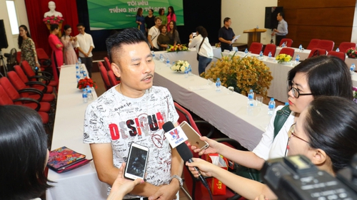 Liên hoan nghệ thuật 'Tôi yêu tiếng nước tôi': 'Hát hay tiếng Việt, để nói sõi tiếng quê hương'!