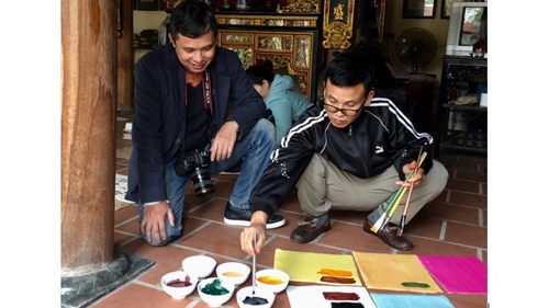 Tranh Đông Hồ:Trời còn để có hôm nay…