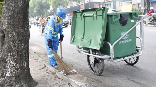 Góc nhìn 365: Vòng xoáy của... rác