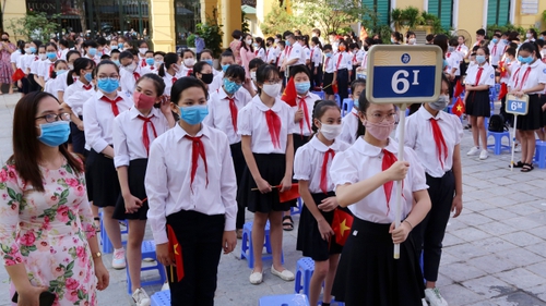 Hà Nội hân hoan đón chào năm học mới