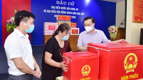 Lá phiếu của trách nhiệm và niềm tin