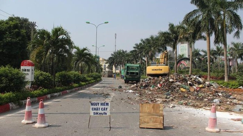 Hà Nội: Bãi rác Xuân Sơn tiếp nhận rác trở lại