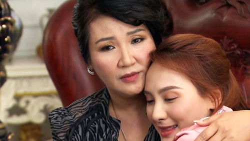 Bình dị như 'mẹ chồng quốc dân' Ngân Quỳnh