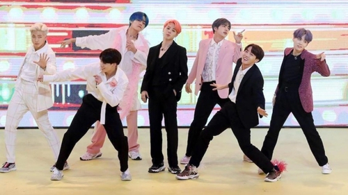 'Boy With Luv' là video âm nhạc đầu tiên của BTS đạt 1,4 tỷ lượt xem
