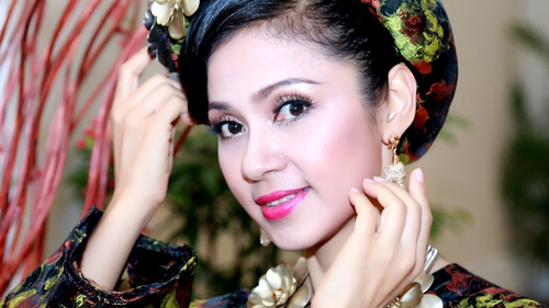 Việt Trinh khoe cuộc sống an nhàn sau khi rời khỏi showbiz