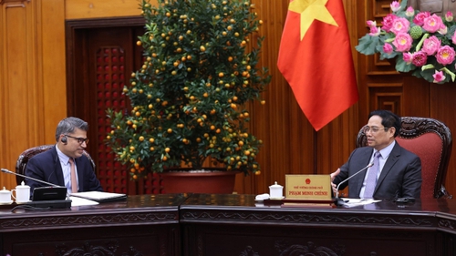 AstraZeneca xem xét tiếp tục giảm giá vaccine Covid-19 cho Việt Nam